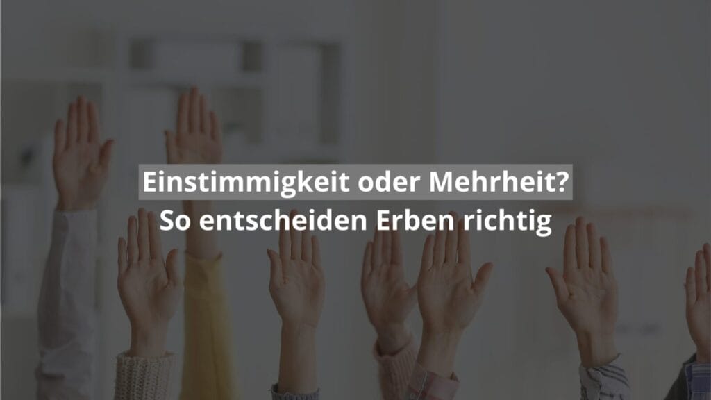 Hände zur Abstimmung erhoben